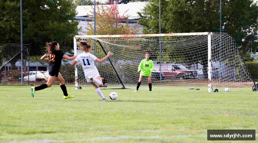 风雨同舟，共创辉煌！